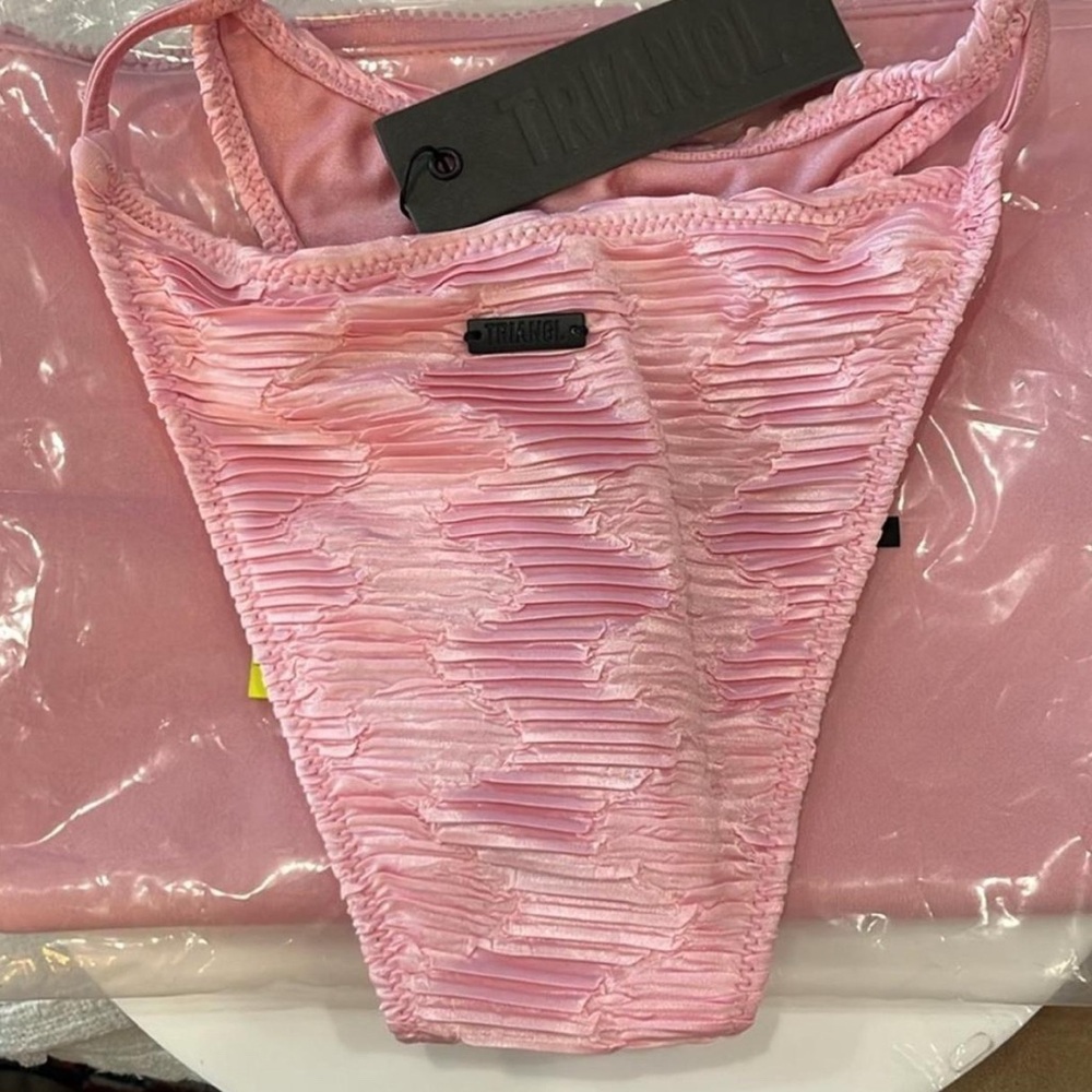 Triangle size small bottoms NWT popsicle pink vinca nary